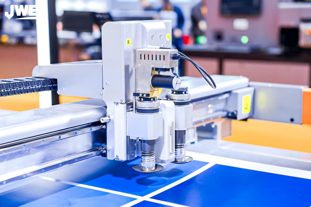 JWEI digital cutting table